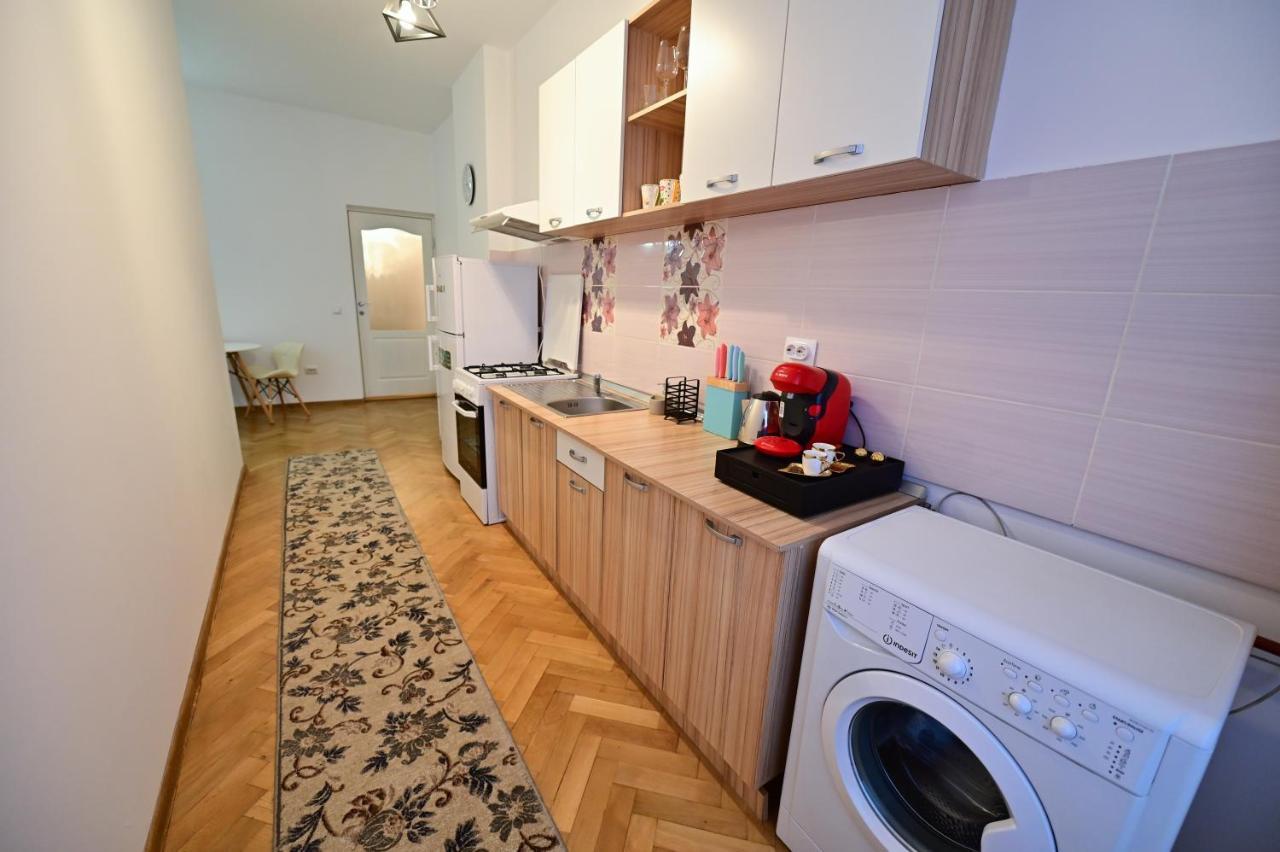 Flh - Kaly'S Place Sibiu Exteriör bild