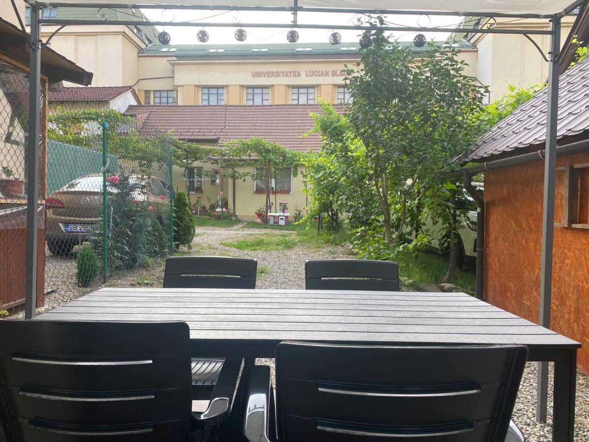 Flh - Kaly'S Place Sibiu Exteriör bild